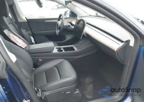 2025 Tesla Model Y Long Range Dual Motor All-Wheel Drive из США, поврежденный, VIN 7SAYGDED3SF277217